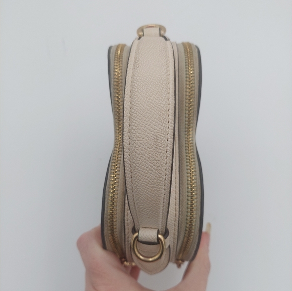 Coach Heart-Shaped Crossbody In Signture Canvas Light Brown/ White - Picture 6 of 11